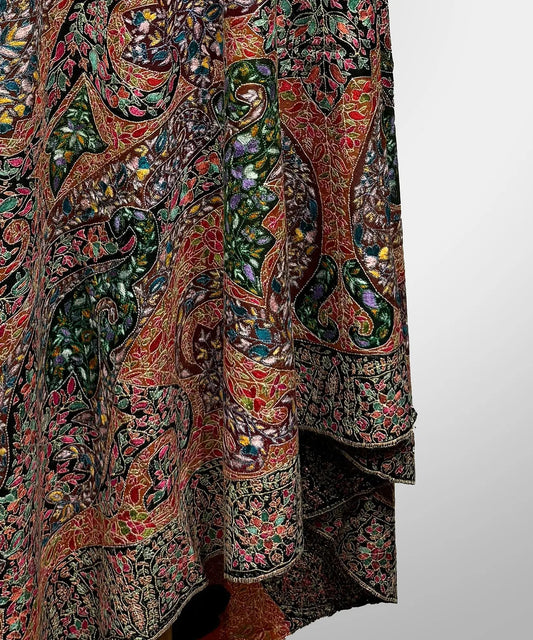 Silken Paisley image 1