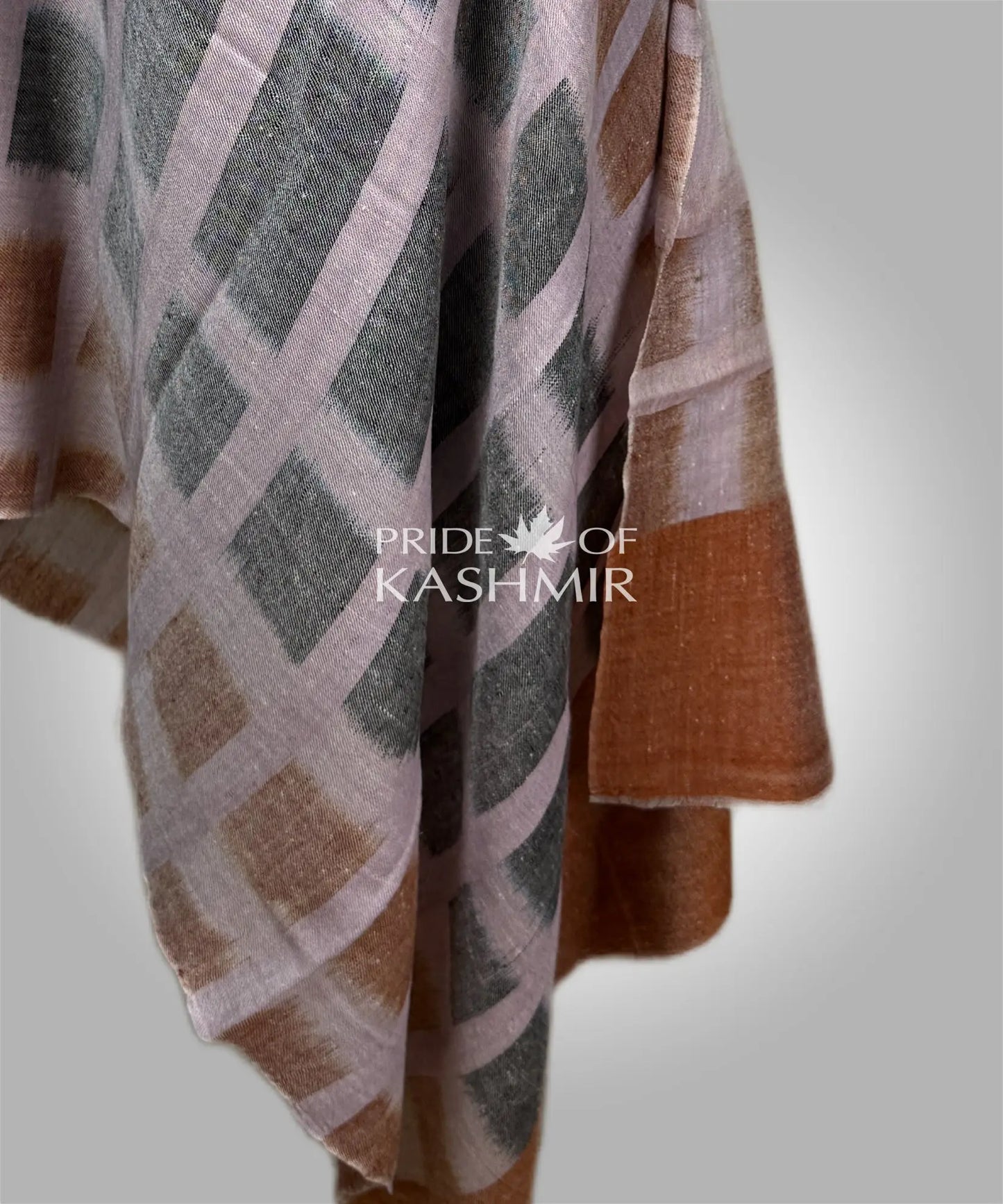 Garnet Rhythm Pride of Kashmir